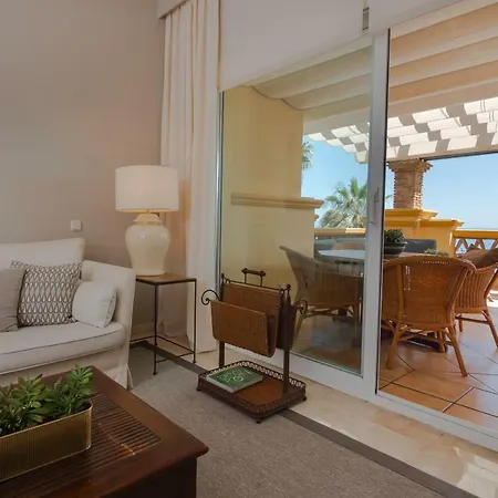 18166 - Superb Front Line Location - Heated Pool Apartment Marbella