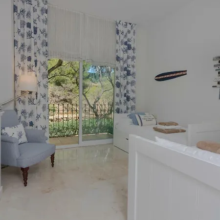 18166 - Superb Front Line Location - Heated Pool *