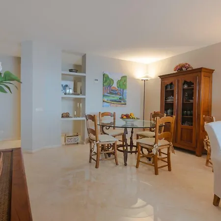 18166 - Superb Front Line Location - Heated Pool Marbella