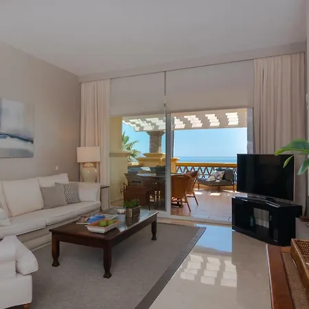18166 - Superb Front Line Location - Heated Pool Marbella