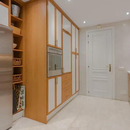 Apartment 18166 - Superb Front Line Location - Heated Pool Marbella